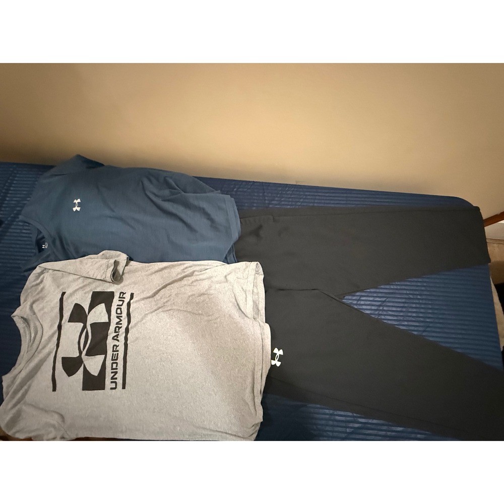 Under Armour Boys 3 Piece Lot HeatGear Graphic Tees and Jogger Pants Size Medium